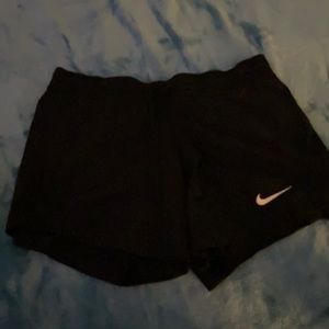 🚨Nike dri-fit shorts size small🚨